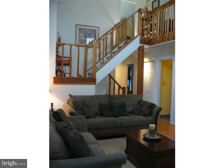 247 Whitton Drive Reading, PA 19607 - Photo 4 of 18 Gallery Image 4