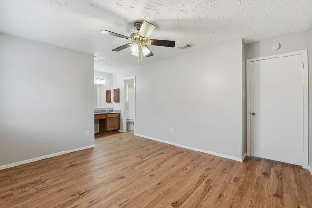 $1,550 | 20014 Bishops Gate Lane, Humble, TX 77338