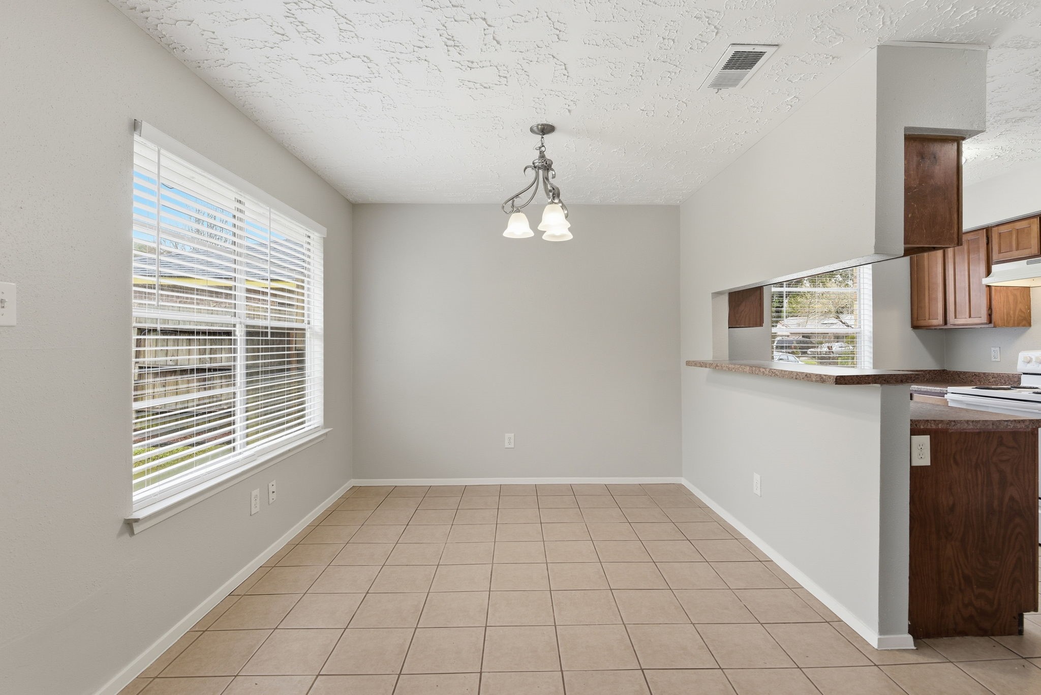 20014 Bishops Gate Lane Humble, TX 77338 - Photo 9 of 29