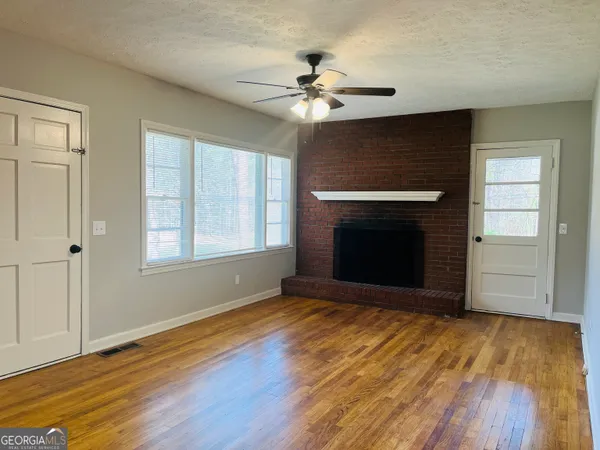 $1,570 | 32 North Cove Drive, Hogansville, GA 30230