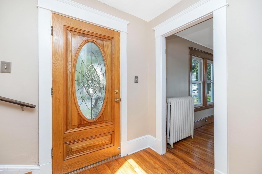 21 Kingsley Street Springfield, MA 01104 - Photo 4 of 38 Gallery Image 4