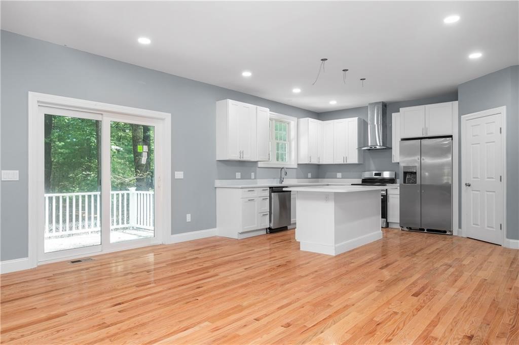 111 Cider Mill Road North Smithfield, RI 02896 - Photo 4 of 11