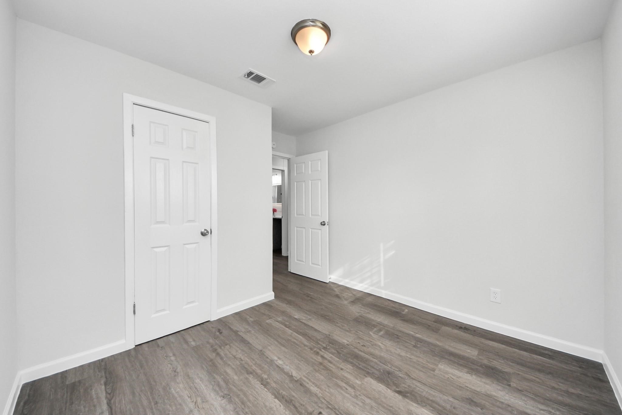 6511 Mohawk Street Houston, TX 77016 - Photo 21 of 32 Bedroom #2