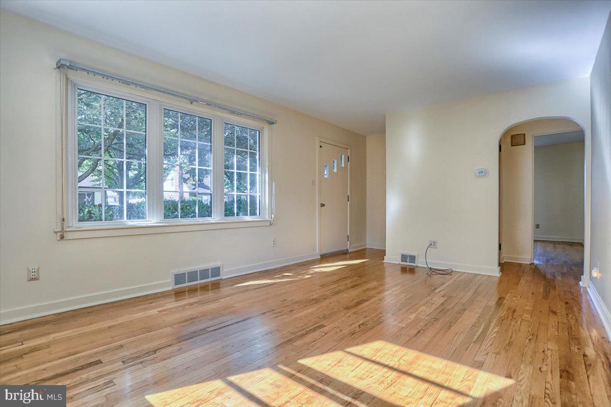 88 Oneida Road Camp Hill, PA 17011 - Photo 6 of 30 Gallery Image 6