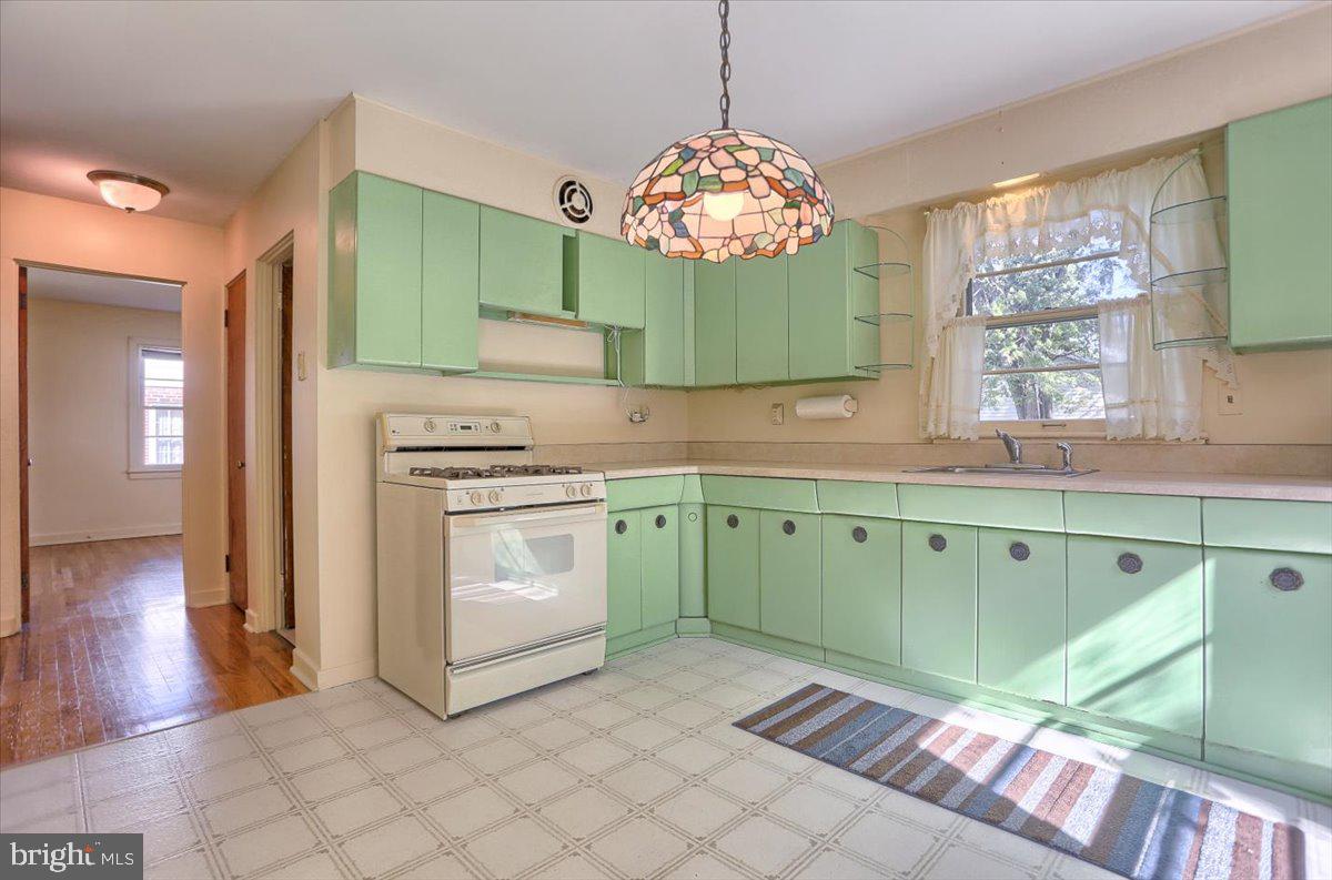 88 Oneida Road Camp Hill, PA 17011 - Photo 10 of 30 Gallery Image 10