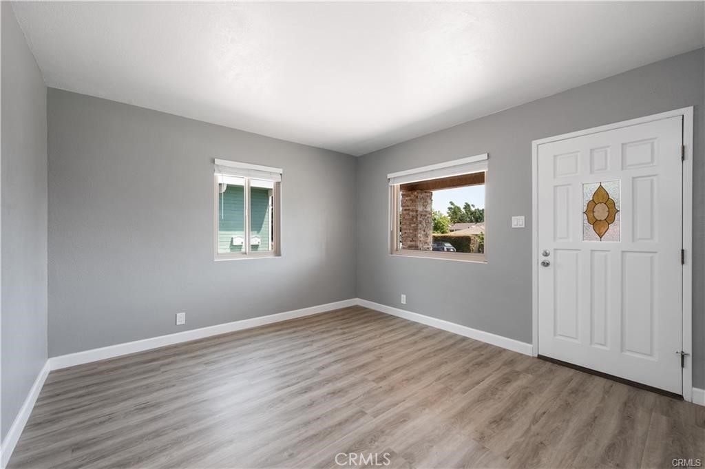 2111 Pullman Lane, Unit A Redondo Beach, CA 90278 - Photo 5 of 26 Living Room