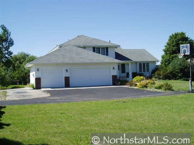 1700 Valley Ridge Trail South Chanhassen, MN 55317 - Photo 3 of 3 Gallery Image 3