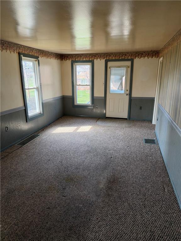 1015 Cascade Road Monaca, PA 15061 - Photo 2 of 6