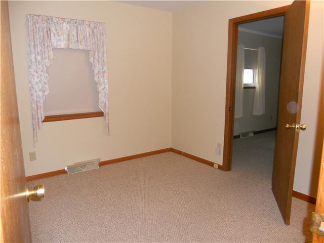4320 Blythe Road Columbus, OH 43224 - Photo 5 of 18 Gallery Image 5