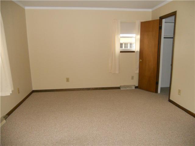 4320 Blythe Road Columbus, OH 43224 - Photo 6 of 18 Gallery Image 6