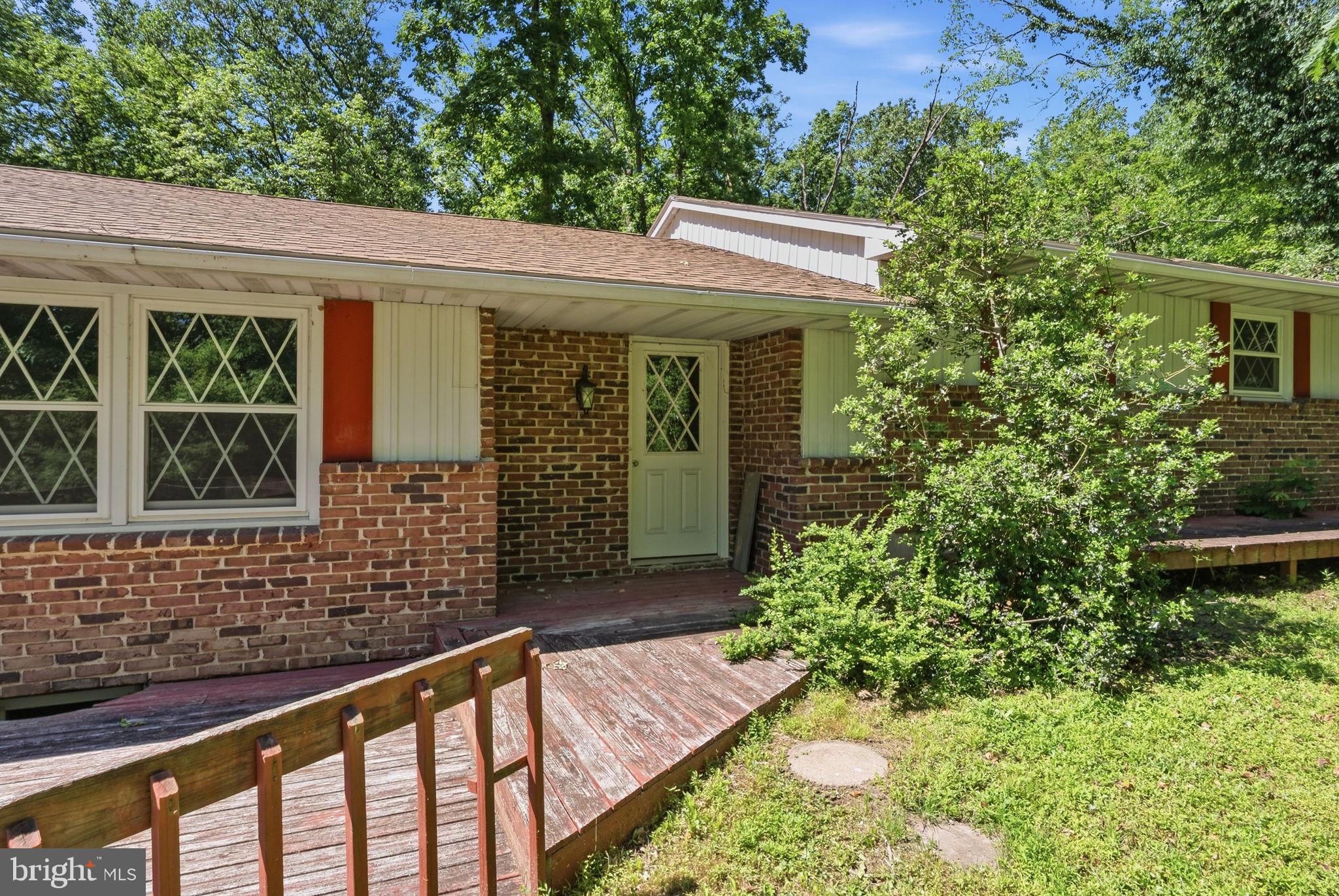 1701 Bahr Road Pottstown, PA 19464 - Photo 3 of 48