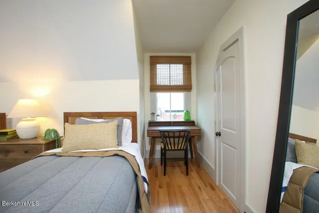 $9,500 | 44 Main Street, Unit 4, Stockbridge, MA 01262