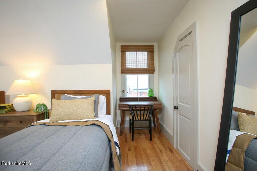 44 Main Street, Unit 4 Stockbridge, MA 01262 - Photo 11 of 12 BEDROOM#3 DESK