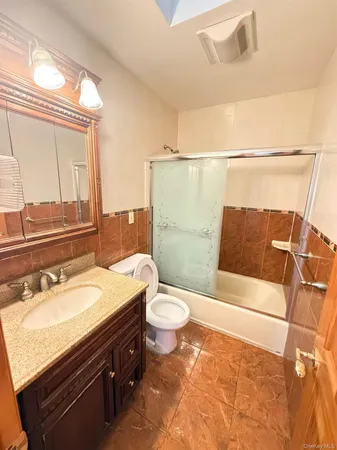 $4,998 | 76-11 270th Street | Glen Oaks