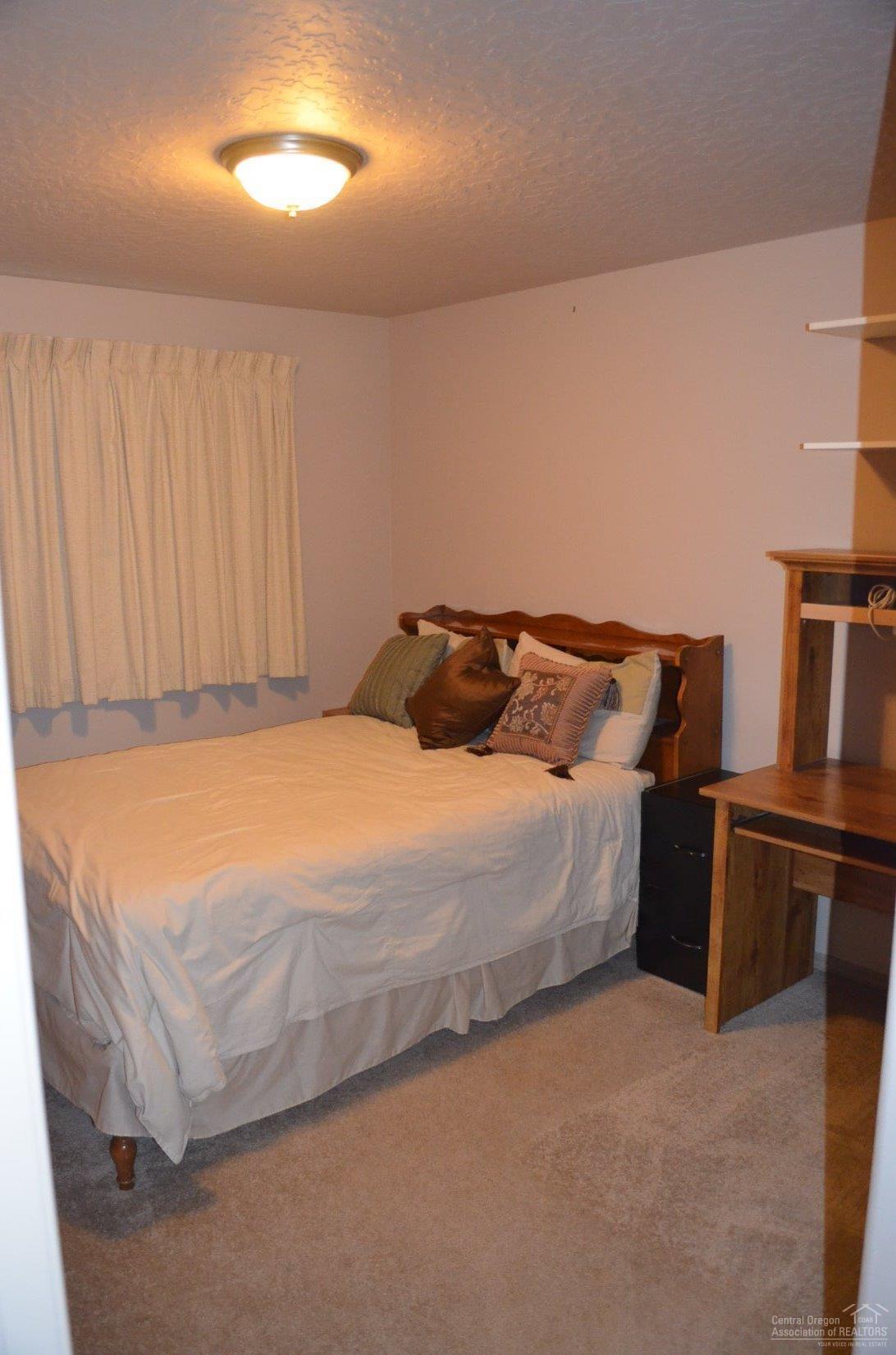 51275 Riley Lane La Pine, OR 97739 - Photo 13 of 25 Gallery Image 13