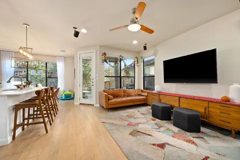 $3,450 | 2819 Corbin Lane, Austin, TX 78704