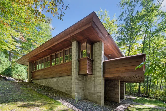 $689,000 | 2261 20th Street, Comstock, WI 54826