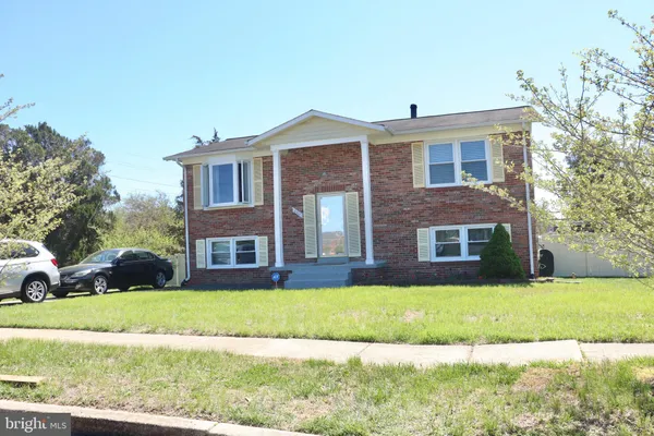 $419,900 | 6317 Hellen Lee Drive, Clinton, MD 20735