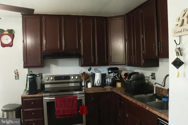 $419,900 | 6317 Hellen Lee Drive, Clinton, MD 20735