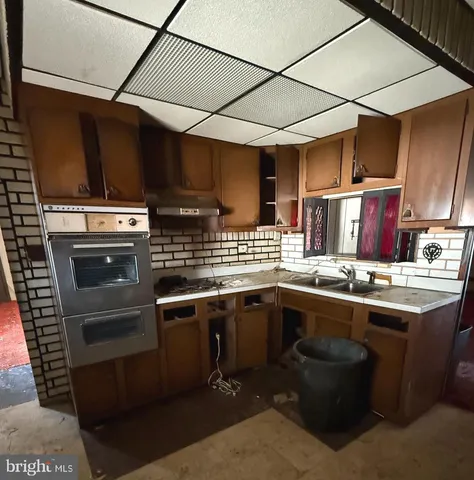 a kitchen with lots of counter top space