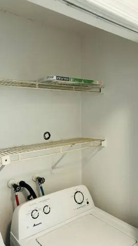 $255,000 | 2345 2nd Avenue North, Unit 11, Lake Worth, FL 33461