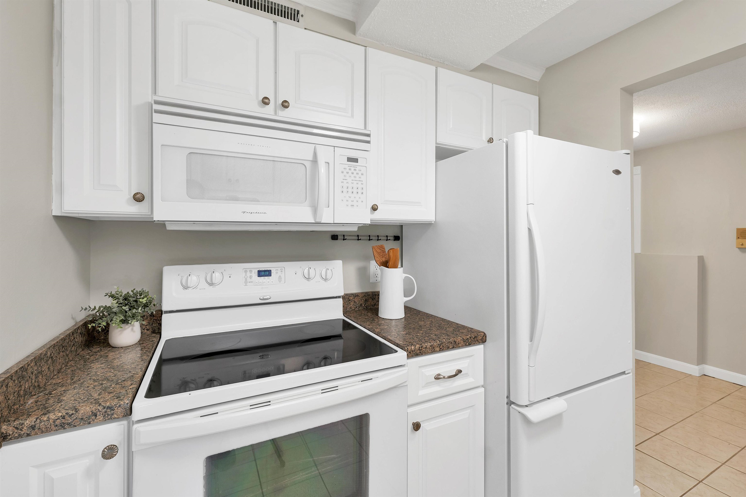 28 Seabury Hampton, NH 03842 - Photo 11 of 33