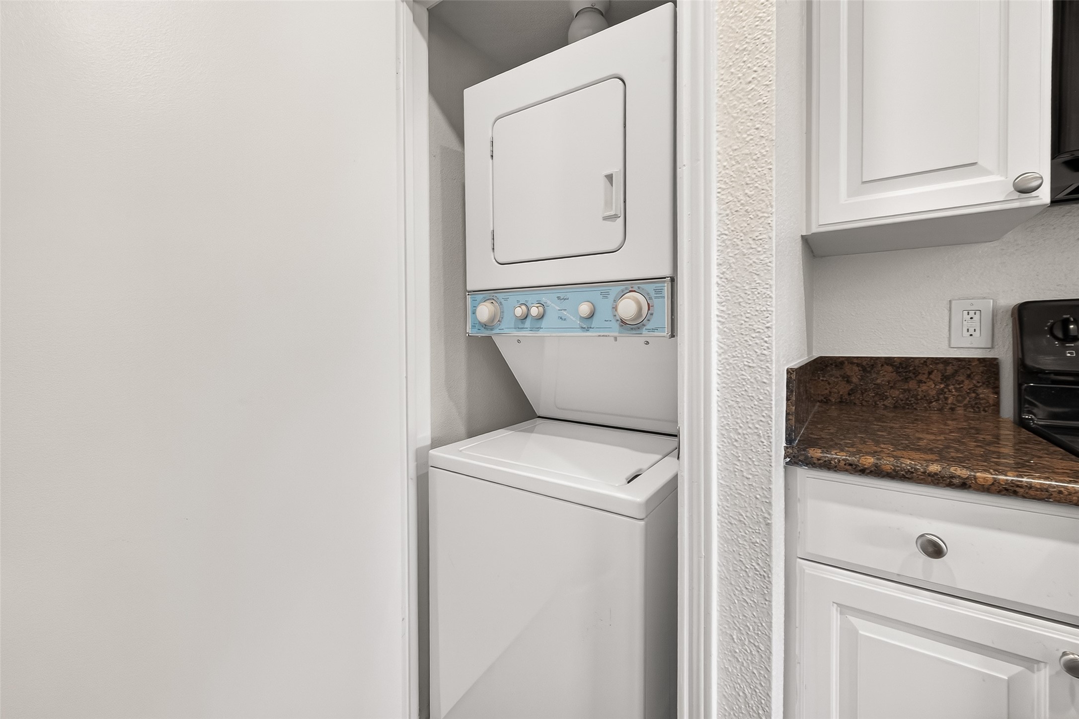 2211 South Kirkwood Road, Unit 68 Houston, TX 77077 - Photo 9 of 14 washer and dryer included