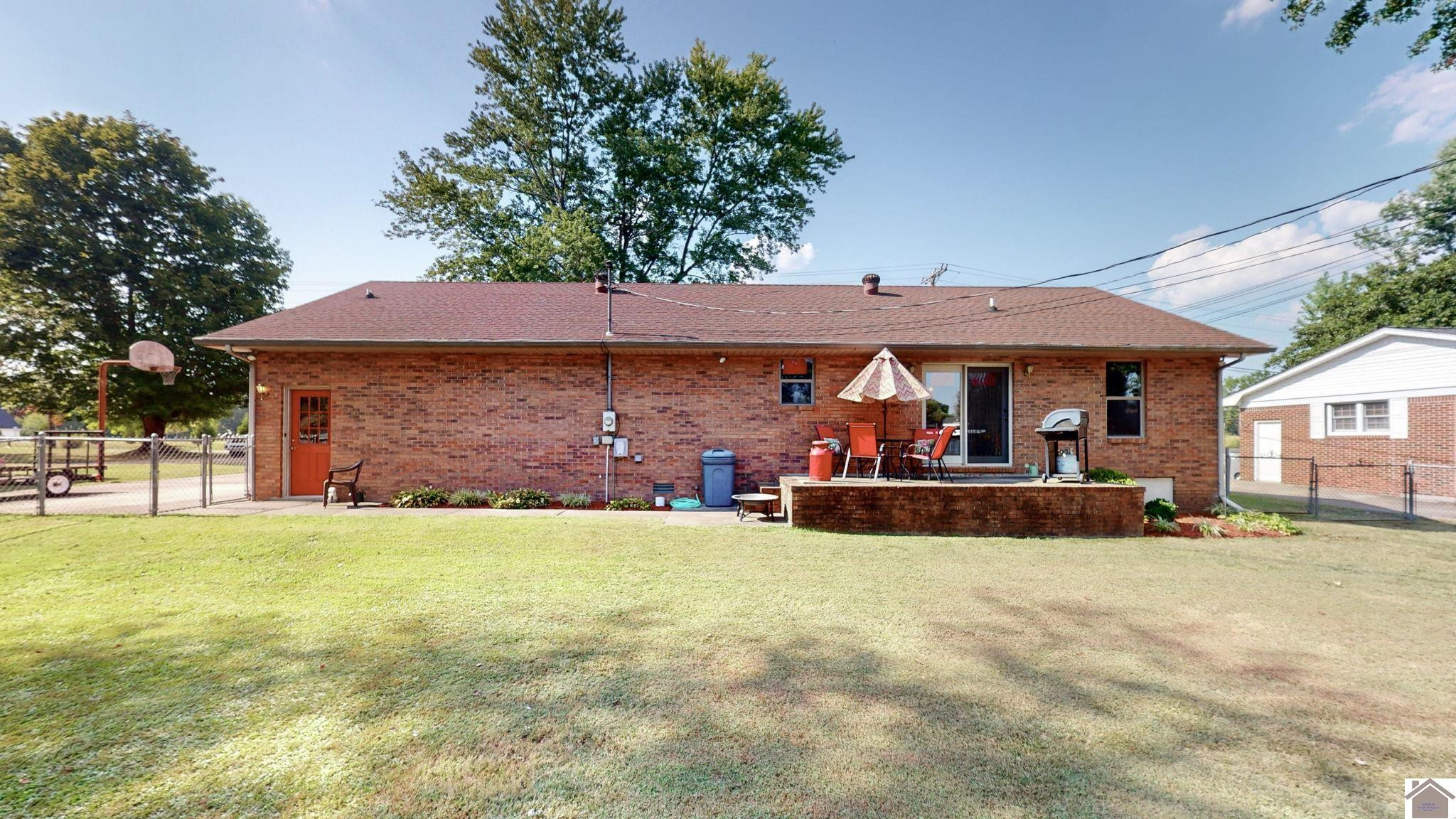 573 Wiswell Road West Murray, KY 42071 - Photo 2 of 32 Photo 2