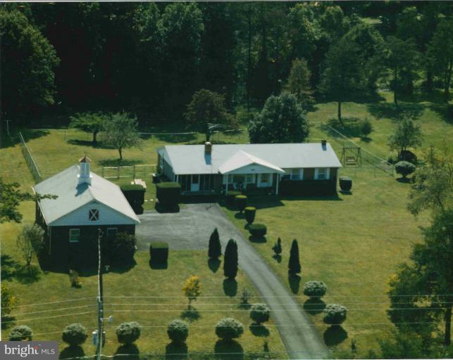 4609 Dumfries Road Catlett, VA 20119 - Photo 17 of 17 Exterior (Front)