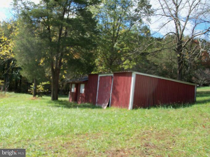 4609 Dumfries Road Catlett, VA 20119 - Photo 7 of 17 Exterior (General)