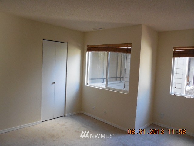 7433 Old Redmond Road, Unit 323 Redmond, WA 98052 - Photo 12 of 15