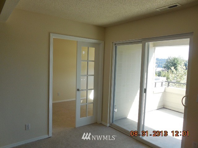 7433 Old Redmond Road, Unit 323 Redmond, WA 98052 - Photo 4 of 15