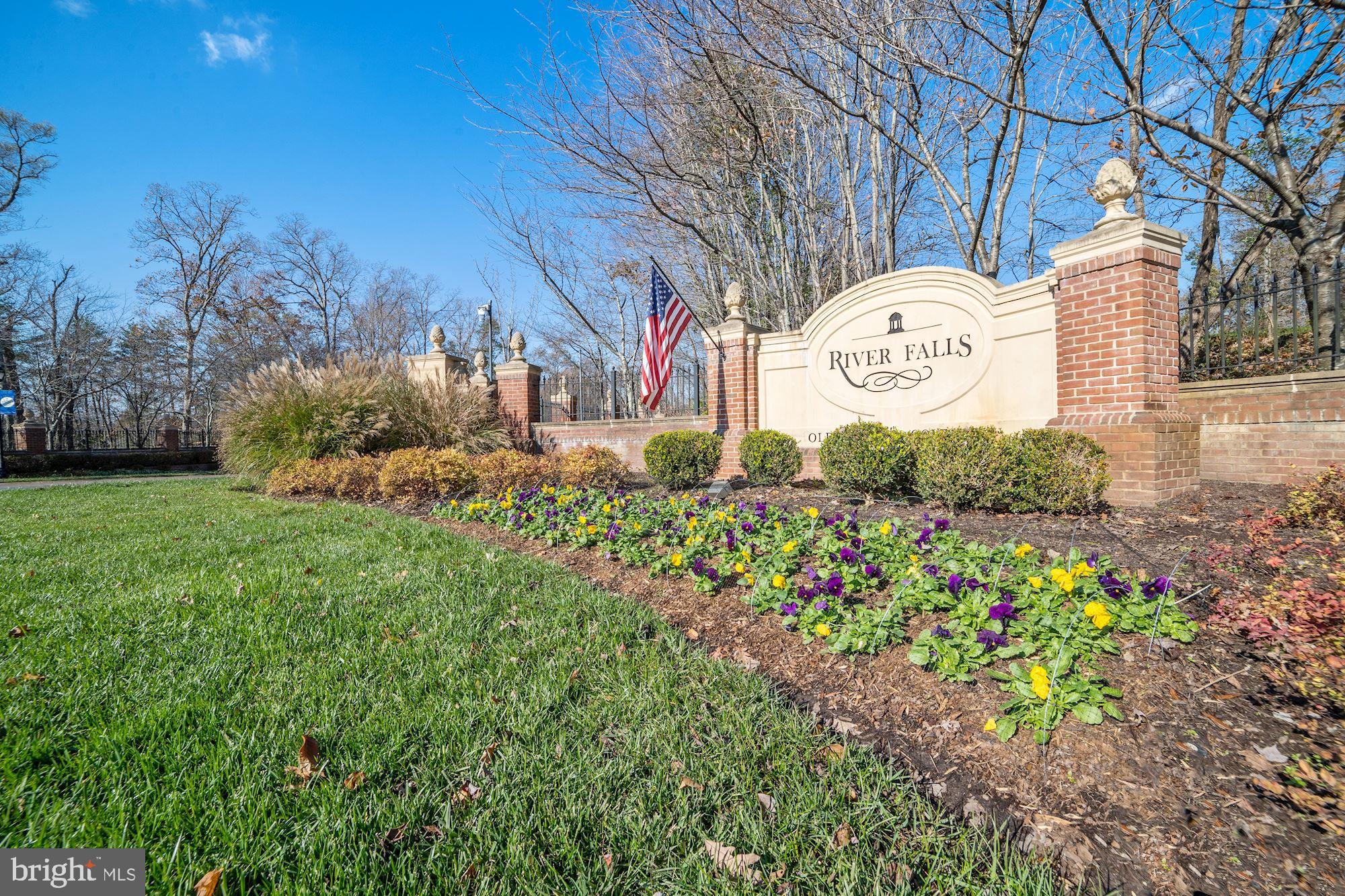 4615 Beaufont Spring Court Woodbridge, VA 22192 - Photo 2 of 51