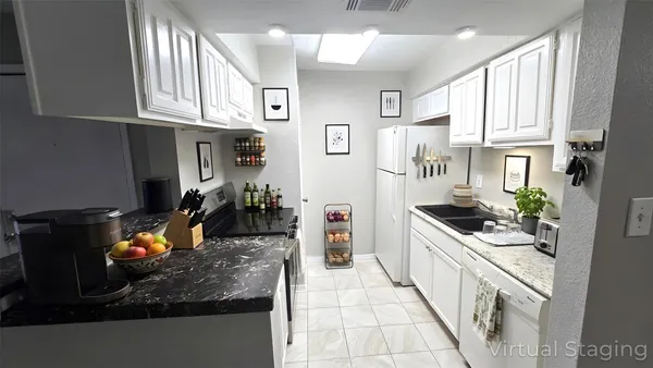 $950 | 6001 Reims Road, Unit 1103, Houston, TX 77036