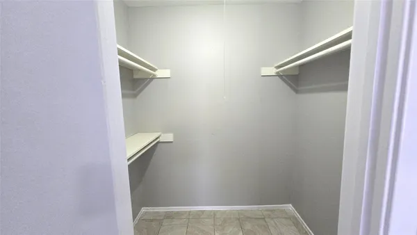 $950 | 6001 Reims Road, Unit 1103, Houston, TX 77036