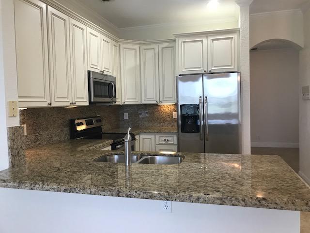 11436 Sea Grass Circle Boca Raton, FL 33498 - Photo 2 of 19 kitchen