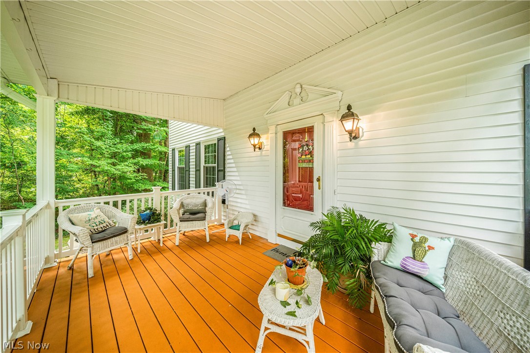 10625 Butternut Road Chesterland, OH 44026 - Photo 2 of 47 Covered front porch