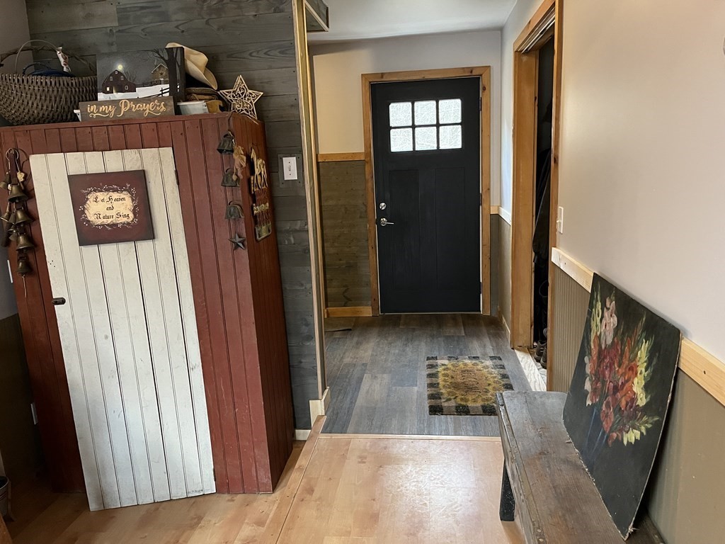 487 Long Plain Road Leverett, MA 01054 - Photo 8 of 36
