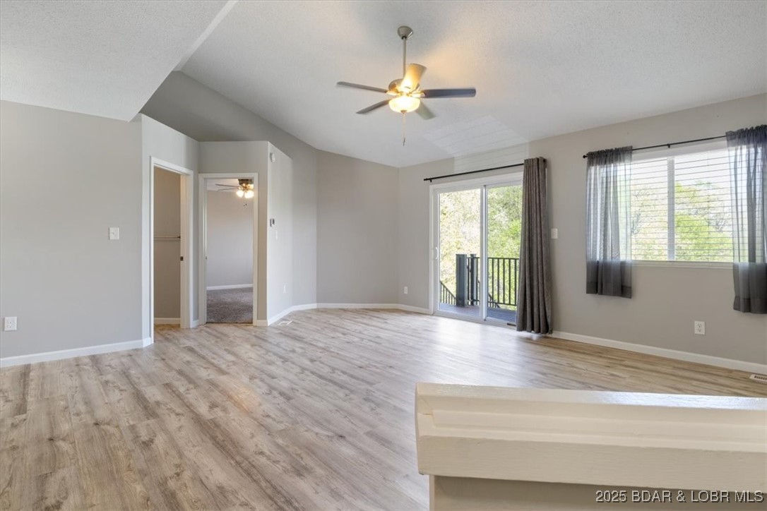 57 Oriole Road Lake Ozark, MO 65049 - Photo 11 of 41 Great Room view from entry