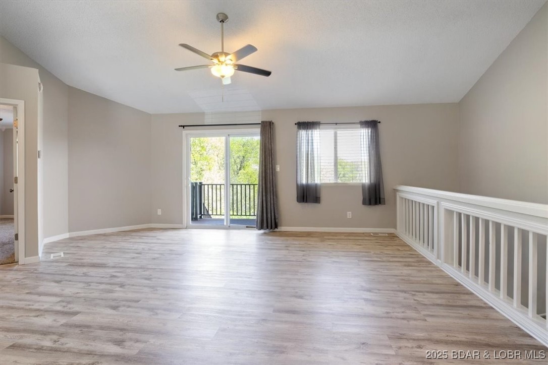 57 Oriole Road Lake Ozark, MO 65049 - Photo 7 of 41 View of the Great room from the entry