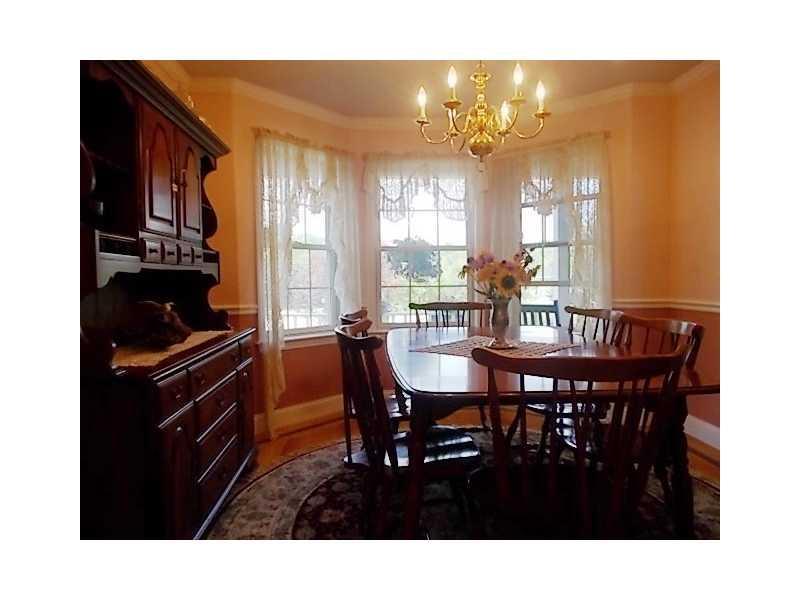 27 Riverside Drive Alfred, ME 04002 - Photo 10 of 22 Dining Room.