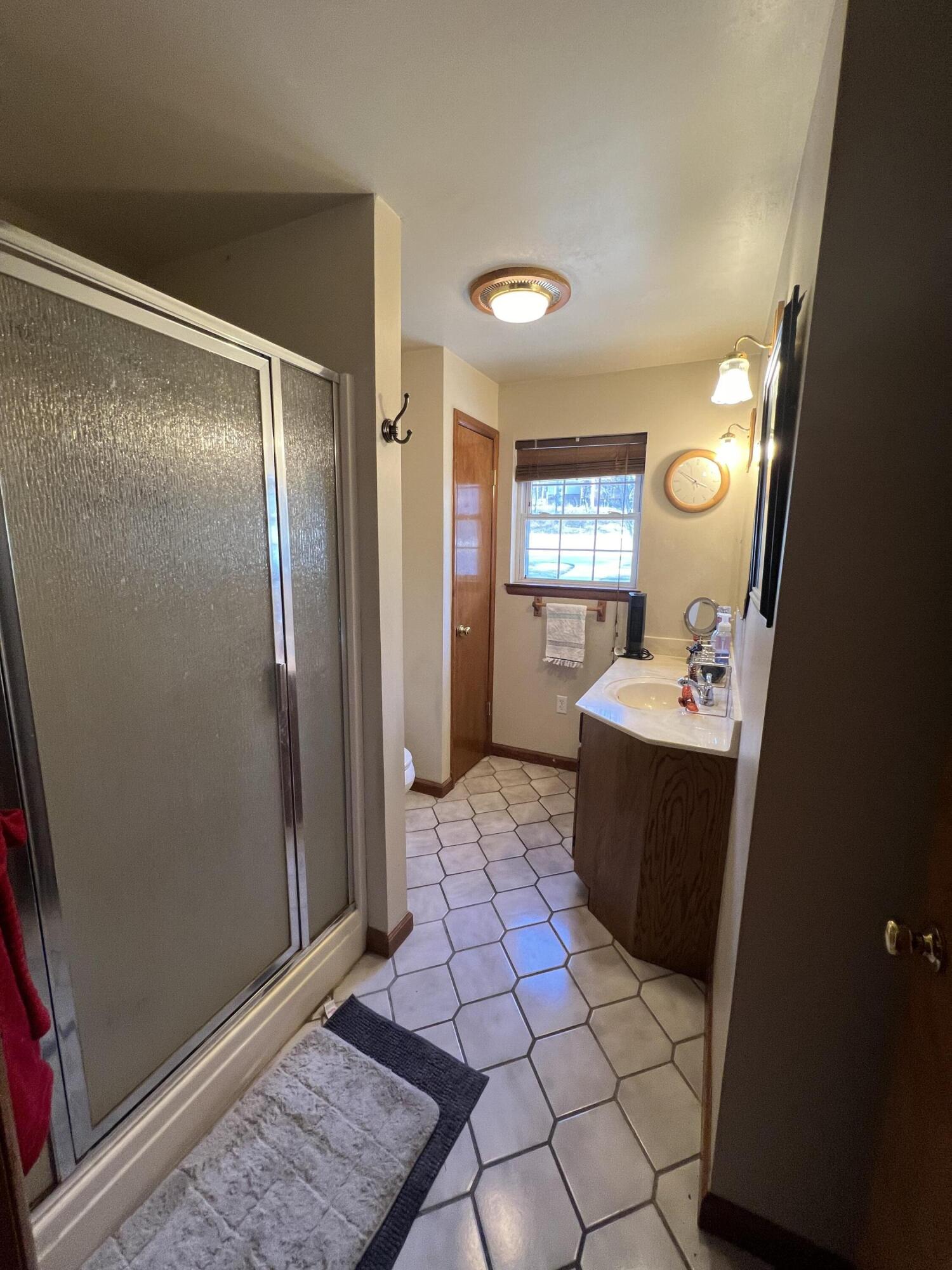 5509 Cottonport Road Decatur, TN 37322 - Photo 11 of 23 downstairs bath