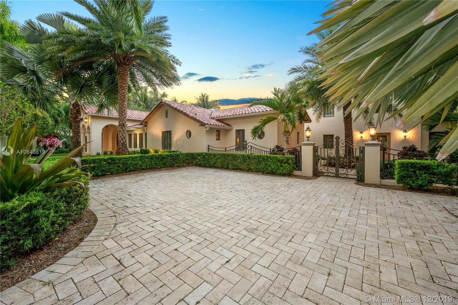 3400 Pine Tree Drive Miami Beach, FL 33140 - Photo 44 of 52