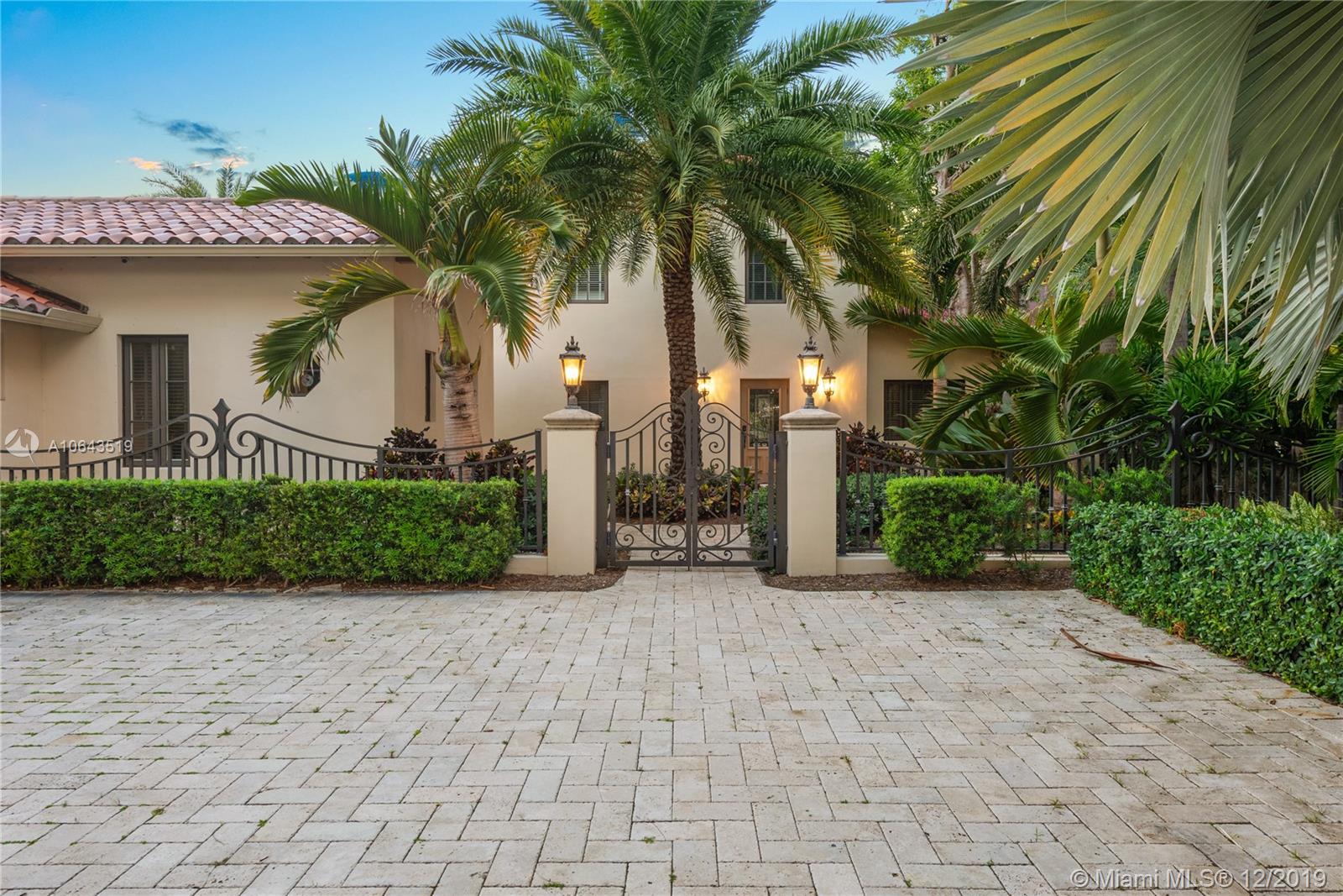 3400 Pine Tree Drive Miami Beach, FL 33140 - Photo 46 of 52