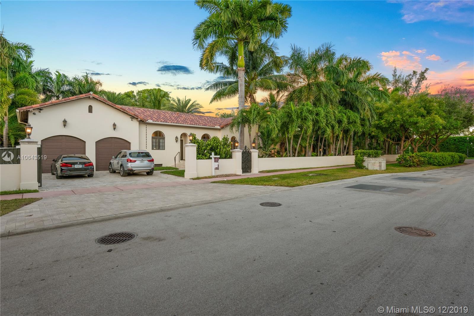 3400 Pine Tree Drive Miami Beach, FL 33140 - Photo 47 of 52