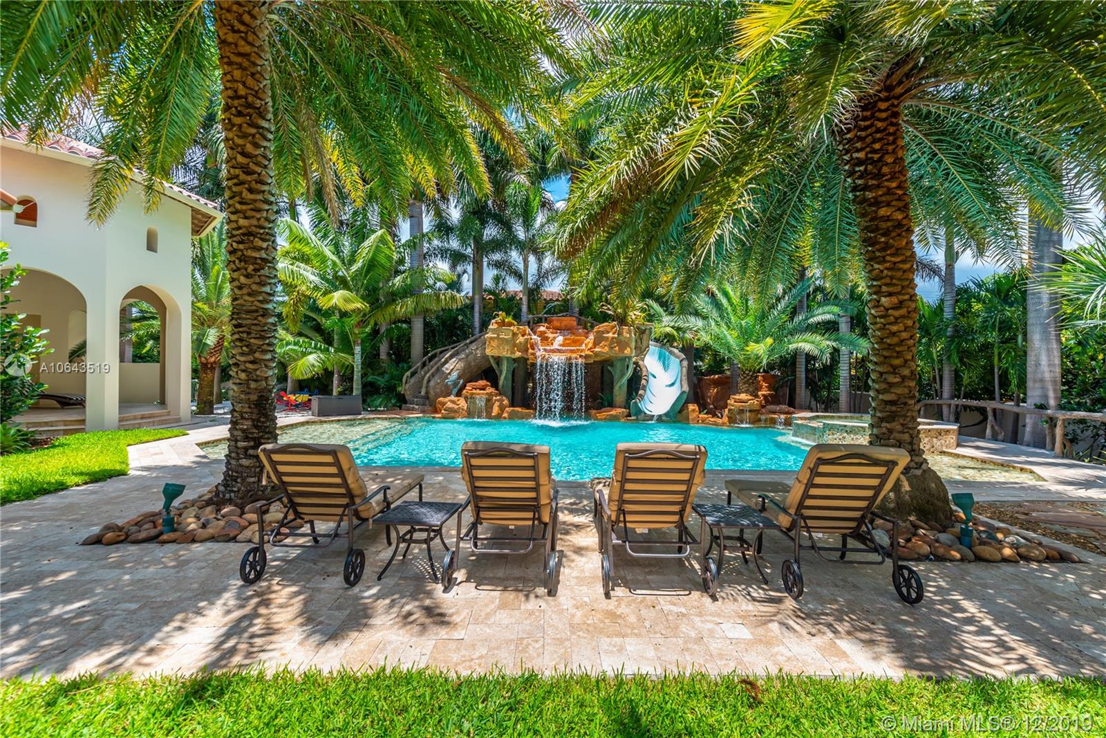 3400 Pine Tree Drive Miami Beach, FL 33140 - Photo 8 of 52