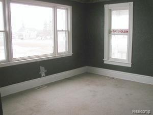 9185 Pigeon Road Bay Port, MI 48720 - Photo 6 of 9 Living Room.jpg