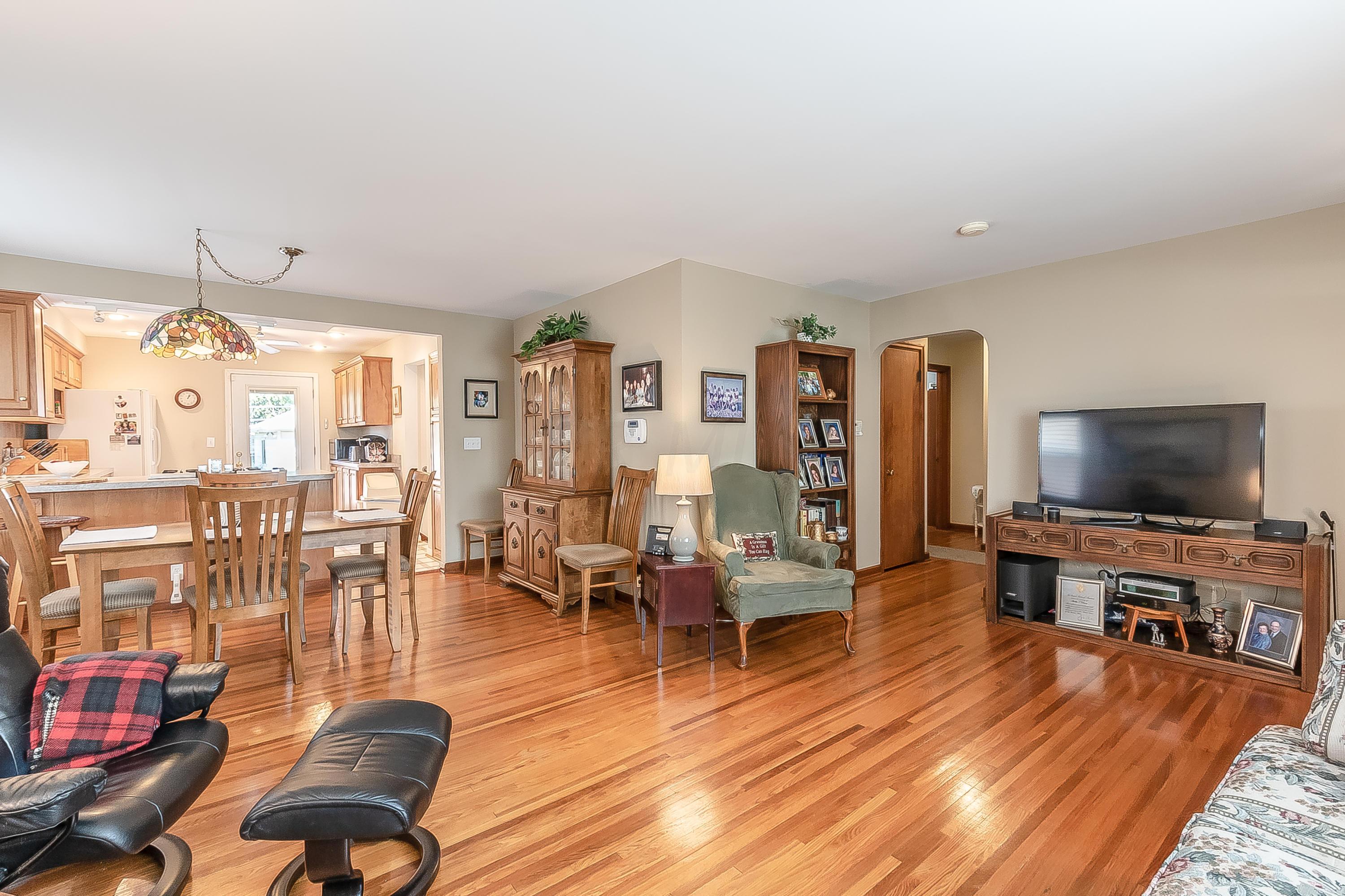 232 East Dunedin Road Columbus, OH 43214 - Photo 13 of 35 Gallery Image 13