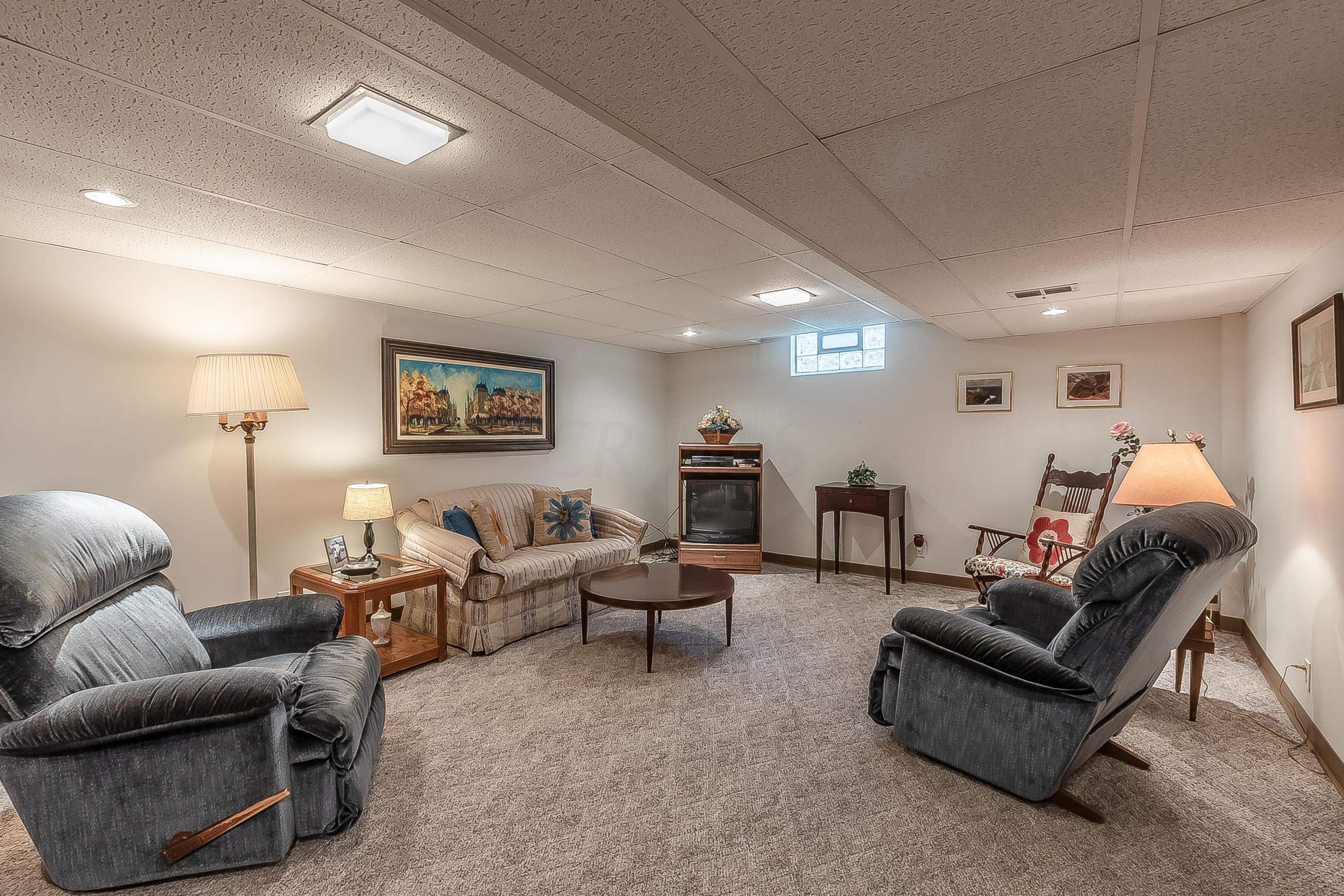232 East Dunedin Road Columbus, OH 43214 - Photo 27 of 35 Gallery Image 27