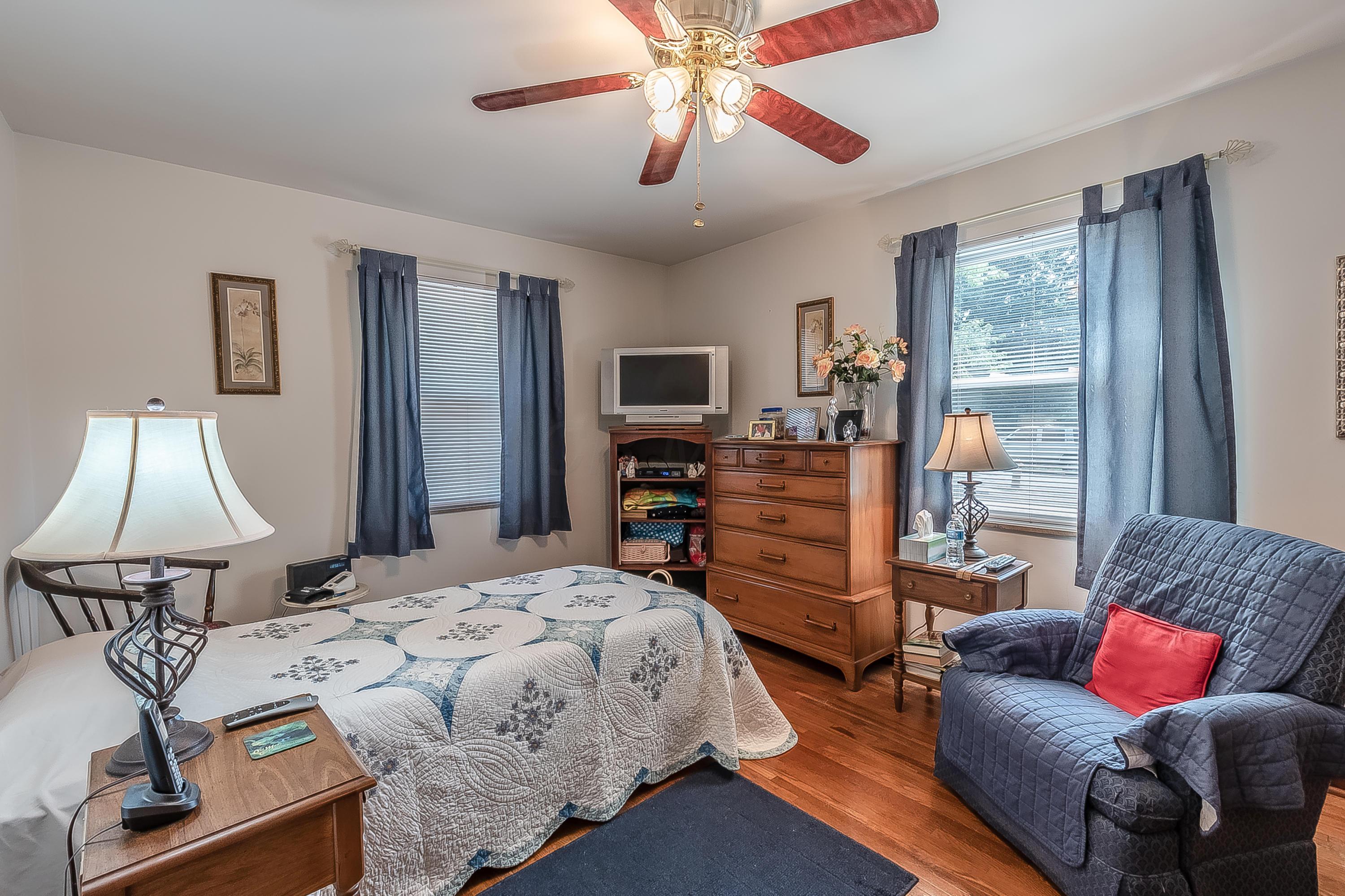 232 East Dunedin Road Columbus, OH 43214 - Photo 4 of 35 Gallery Image 4